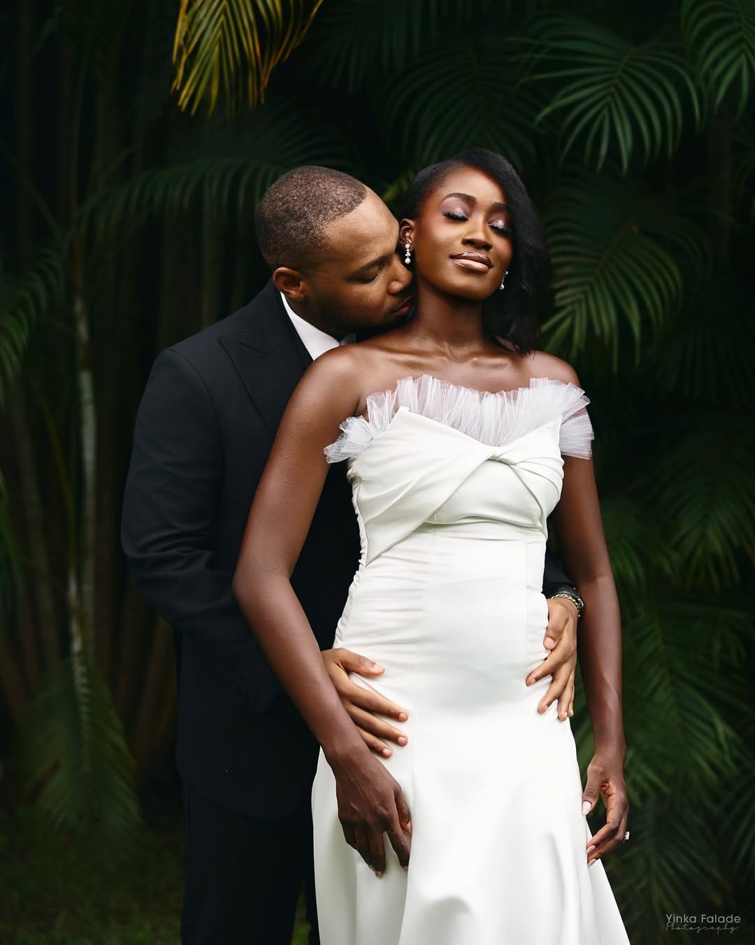 Elegant off shoulder white wedding dress with cathedral veil