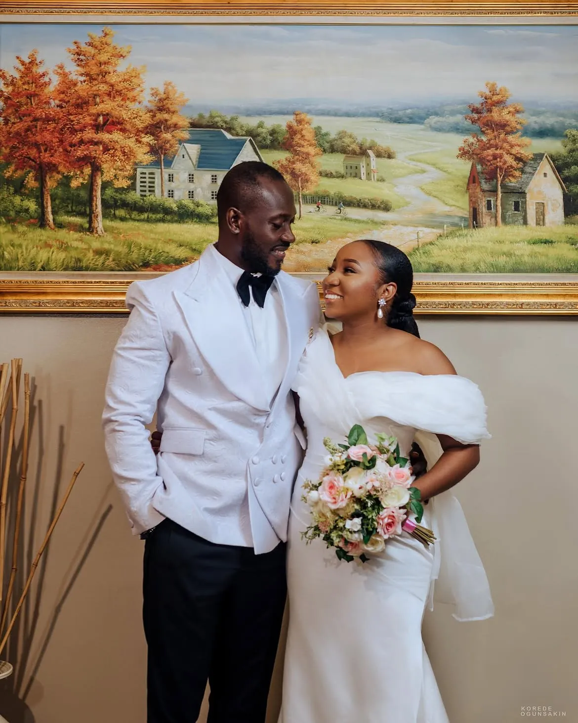 simple white wedding dress off shoulder wedding dress